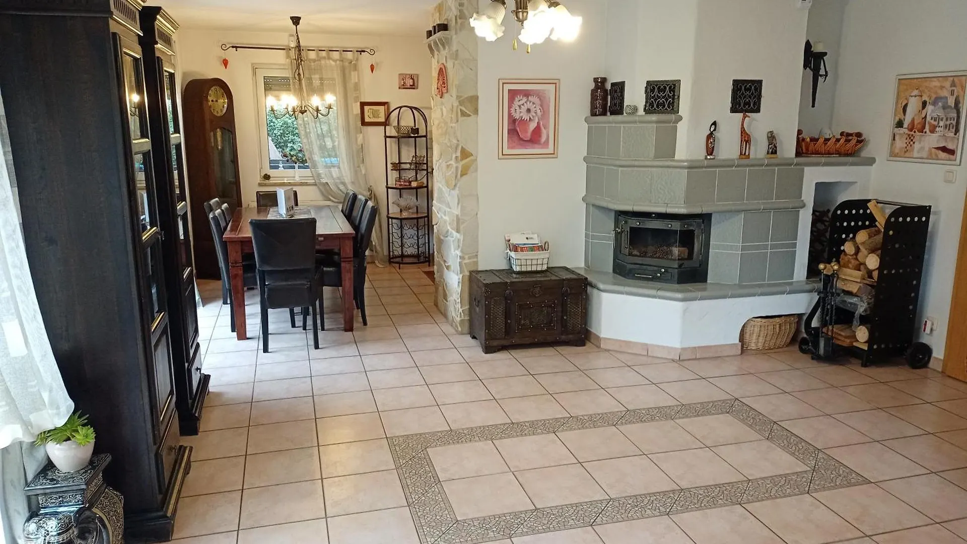Holiday home Neu Ferienhaus Mit Poolhalle Und Sauna Pyrbaum